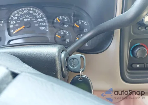 2004 Chevrolet Tahoe Lt z USA, uszkodzony, nr VIN 1GNEC13Z04R275521